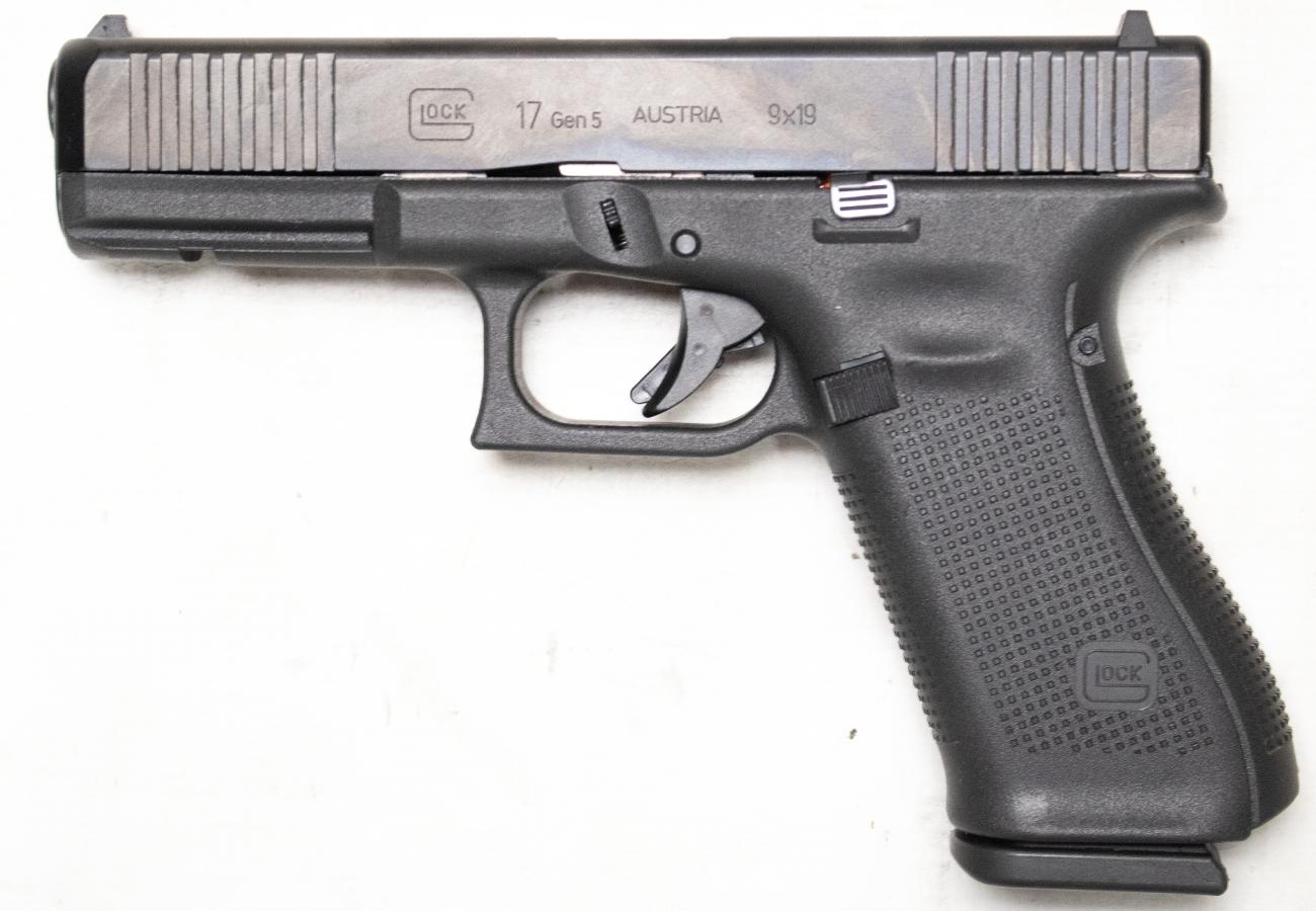 GLOCK 17 Gen5 9mm Police Trade-In Semi-Auto Pistol with Front Accessory Rail